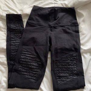Alo High waisted Moto leggings size extra small